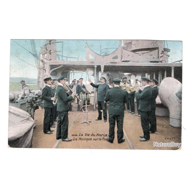 CPA - Marine Militaire -La Vie Marin La Musique sur le Pont  N�3112