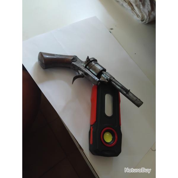 pistolet a broche  genre lefaucheux en 7mm