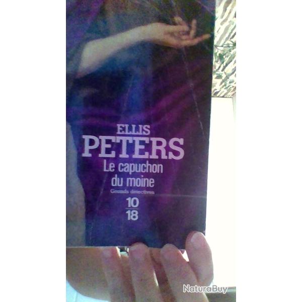 Le capuchon du moine par Ellis Peters -10/18 -