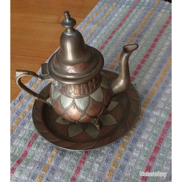 Th�i�re en acier