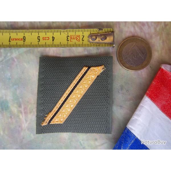 grade militaire soldat de 1re classe distinction