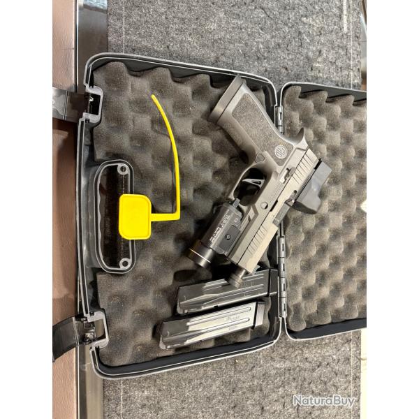 SIG P320 X-carry lgion avec lampe et point rouge