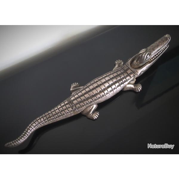Crocodile casse-noisettes en superbe �tat! Objet des ann�es 30 made in England-Nestor-num�rot�