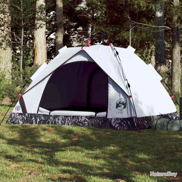 Tente de camping � d�me 3 personnes lib�ration rapide