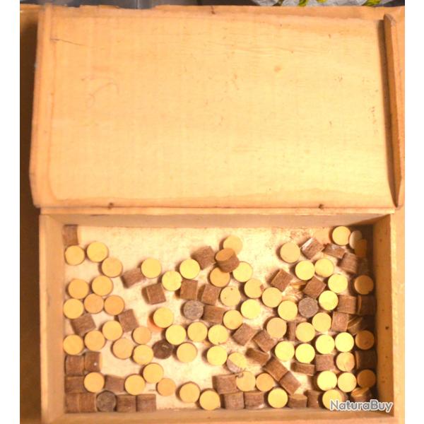 Boite de bourre li�ges calibre 12
