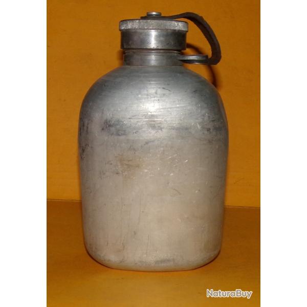 ARMEE ALLEMANDE : GOURDE NUE SANS HOUSSE  ,FABRICANT DANS LE TAMPON DE 1962, BON ETAT VOIR PHOTOS .