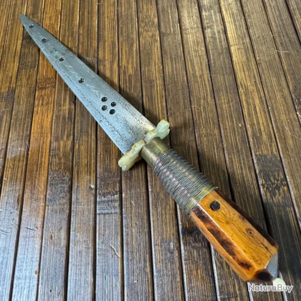 JOLI COUTEAU ORIENTAL