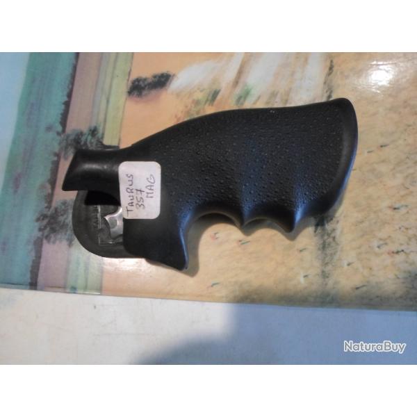 PLAQUES DE CROSSE TAURUS 357 TRES BON ETAT