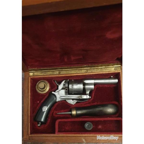 RARISSIME PUPPY GALAND 22 SHORT, 1ere FABRICATION VERS 1875/1880