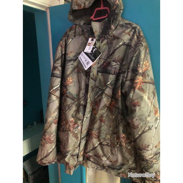 Veste de chasse neuf  camouflage,  doubl�e polaire avec capuche, chaude    3xl