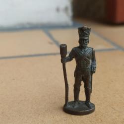 FIGURINE KINDER METAL SOLDAT CANNONIER  METALLFIGUR
