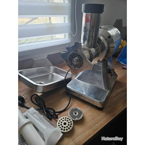 HACHOIR PRO GMG1100 NEUF