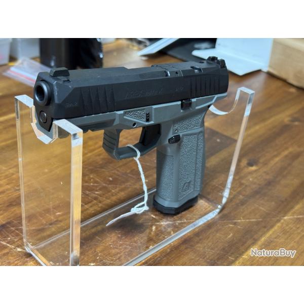 Et Pan !  Pistolet Arex delta Model X - Optic Ready - 9mm - 17 coups - Gris / Noir - ADFDELTAXORG