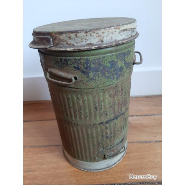 Boite masque  gaz 1914-1918  dterminer, franaise ou allemande, vide.