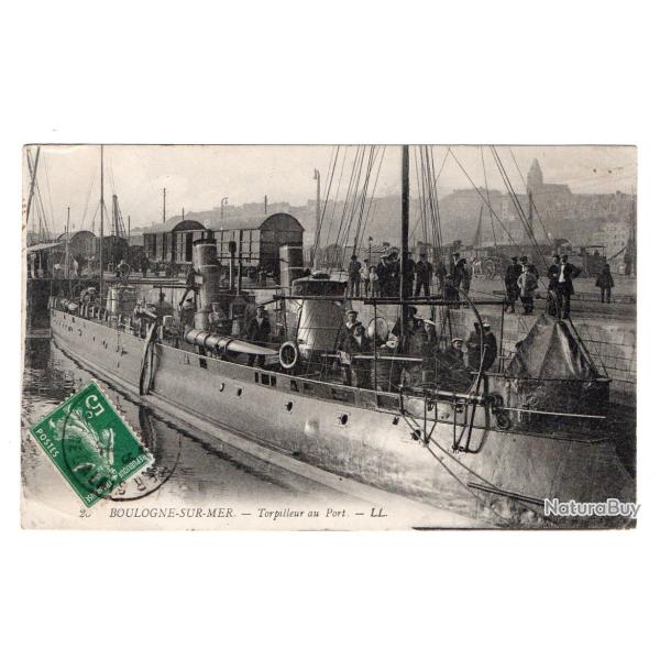 CPA - BOULOGNE - SUR - MER - Torpilleur au Port  N�3130