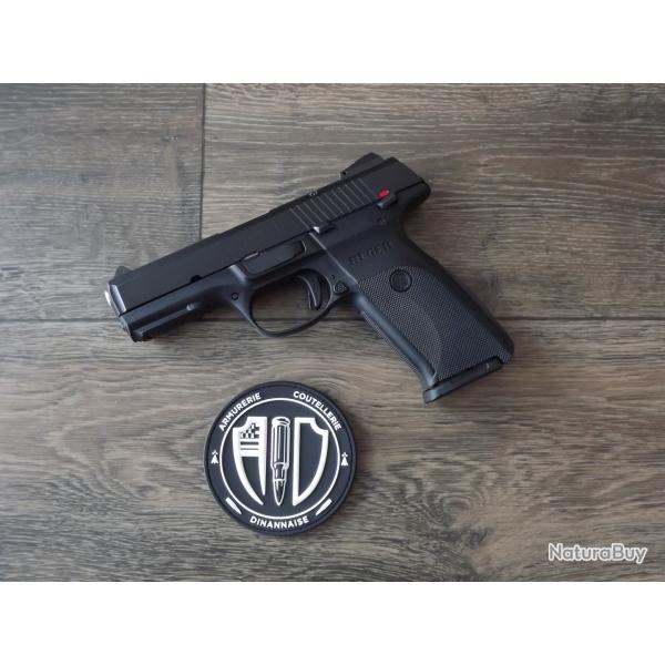 pistolet RUGER SR9