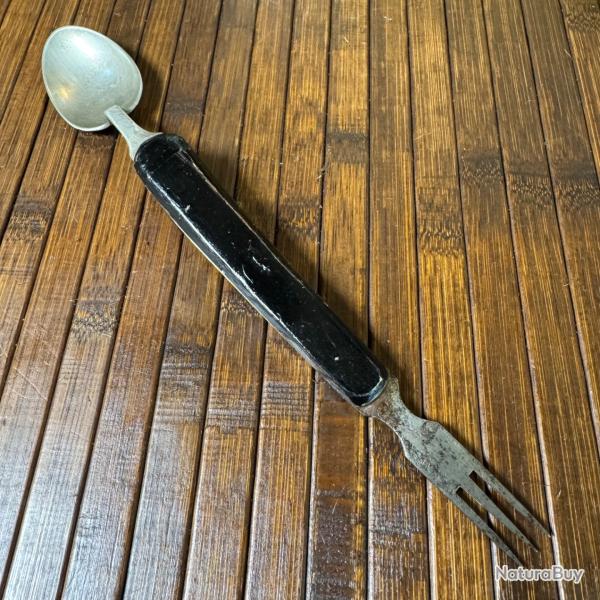 COUVERT DE VOYAGE PLIANT LUXE CORNE ET ARGENT XlX me