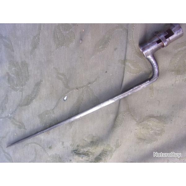 baionnette � douille  marqu�e "2467"
