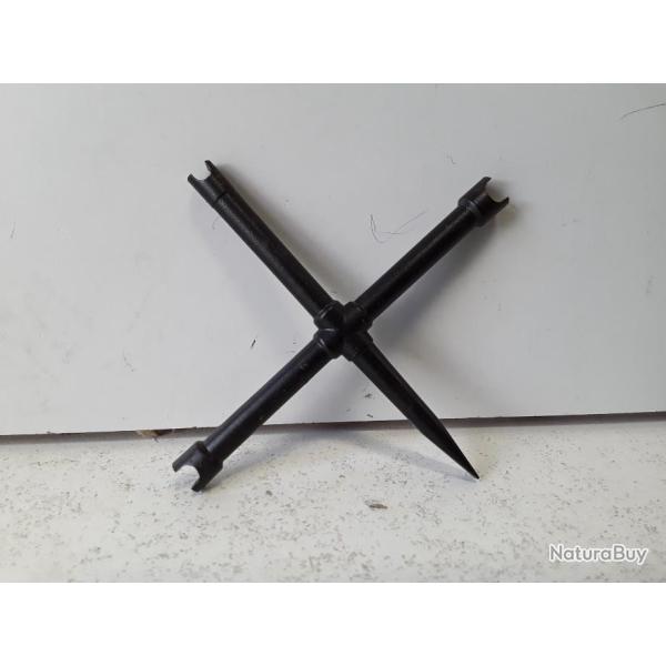 Cle demonte cheminee Pedersoli cruciforme UNIVERSELLE