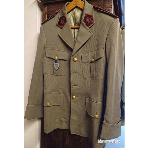 Ancienne vareuse militaire mod.59 de M�decin Aspirant du SSA