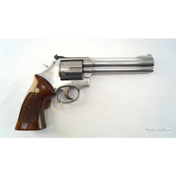 Revolver Smith &amp; Wesson 686 357MAG