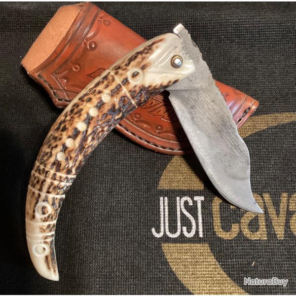 Trs beau couteau de type pimontais sur bois de cerf Damas maison