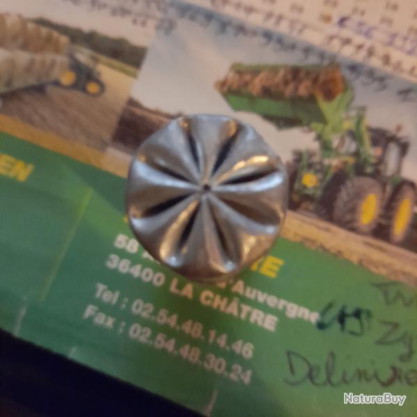 Cartouche en mtal cal 12