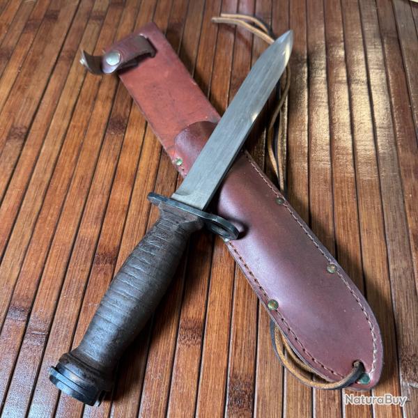 BAIONNETTE POIGNARD DE COMBAT USM4 CAMILLUS ANN�E 90 �TUIS DE CEINTURE CUIR CAMILLUS U.S.A