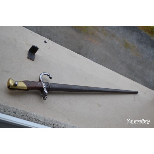 belle ba�onnette avec son fourreau