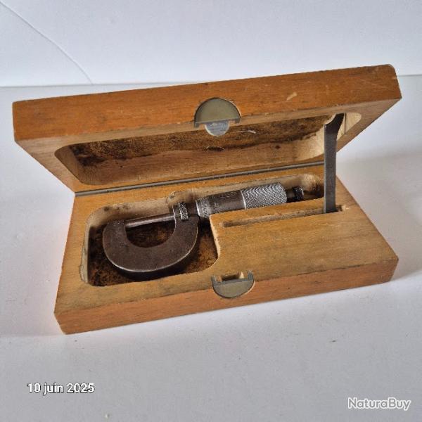 Microm�tre, palmer Pav Vaduz steinmayer ancien avec sa bo�te d'origine de 0 � 25 mm