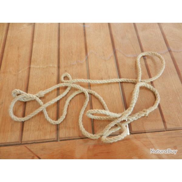 dragonne cordon de s�curit� pour revolver et pistolet.