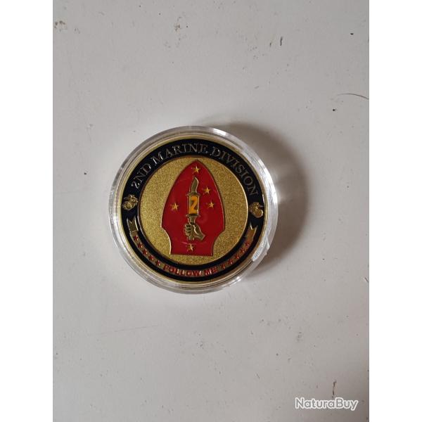 BADGE METAL "2 EME DIVISION DE MARINE"