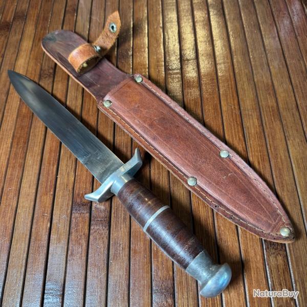 DAGUE MANCHE EN CUIR LAME INOXYDABLE