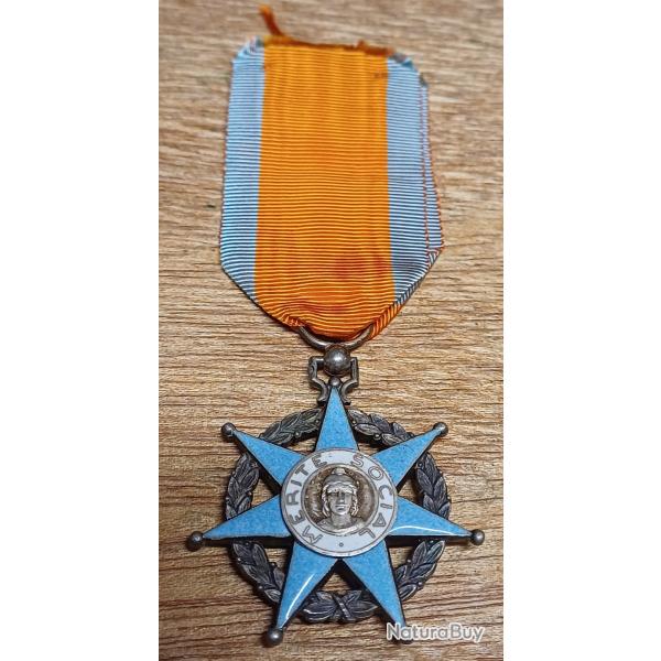 M�daille Croix de Chevalier de l'Ordre du M�rite Social