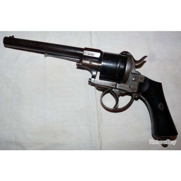 Gros revolver  broche 6 coups  calibre 11mm sign "J CHAINEUX brevet" double action.