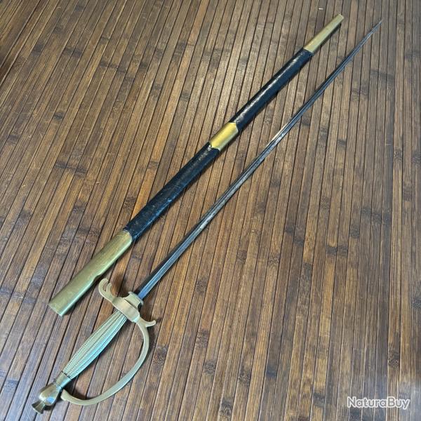 �P�E DE COUR DE STYLE ANGLAIS