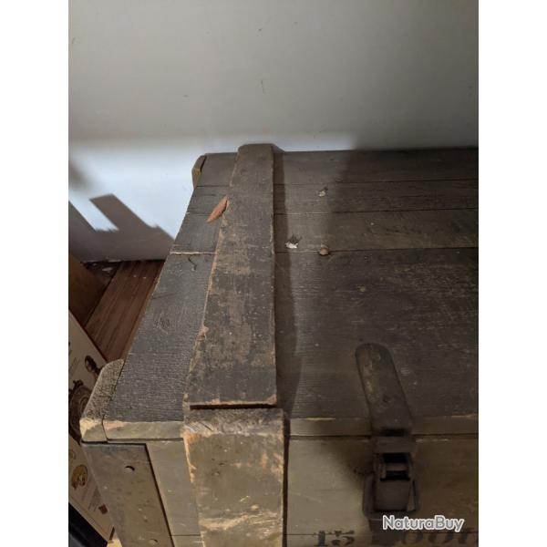 Caisse � munitions de transport Roquettes Indochine