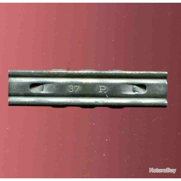 Lame chargeur Mauser 98K - guerre 39-45 - 2 parties en acier - marquage : 37 P