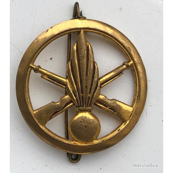 Insigne de b�ret Infanterie - COINDEROUX PARIS arm�e francaise