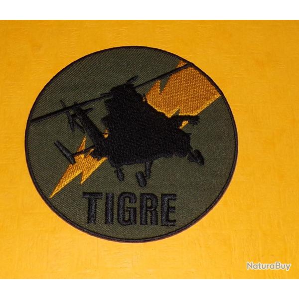 TISSU PATCH : HELICOPTERE TIGRE BASSE VISION NOCTURNE  , DIAMETRE 10 CM , BON ETAT VOIR PHOTOS . POU
