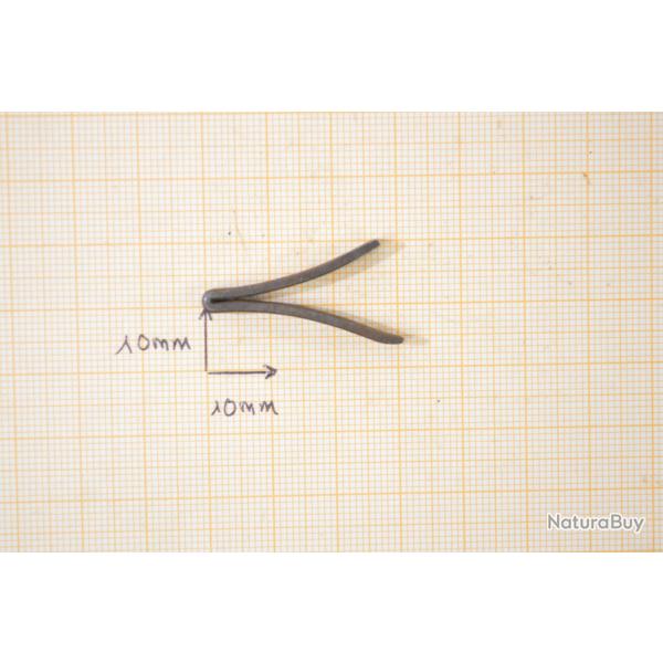 Ressort en V de platine / d�tente / gachette. Restauration arme ancienne, pistolet fusil (A)