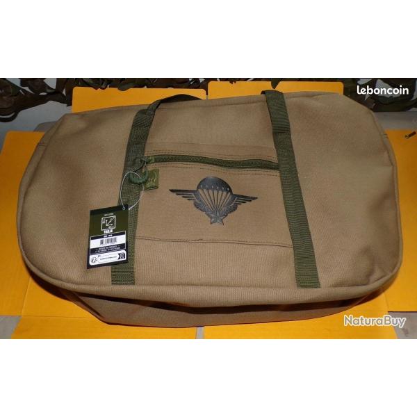 SAC MONITEUR AVEC INSIGNE PARACHUTISTE DE L'ARMEE FRANCAISE , 100 % COTON  ,DE FABRICATION ACTUELLE