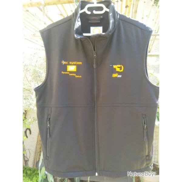 1 VESTE neuf SANS MANCHE NOIRE = surv�tement tr�s souple Coupe vent : pluie !