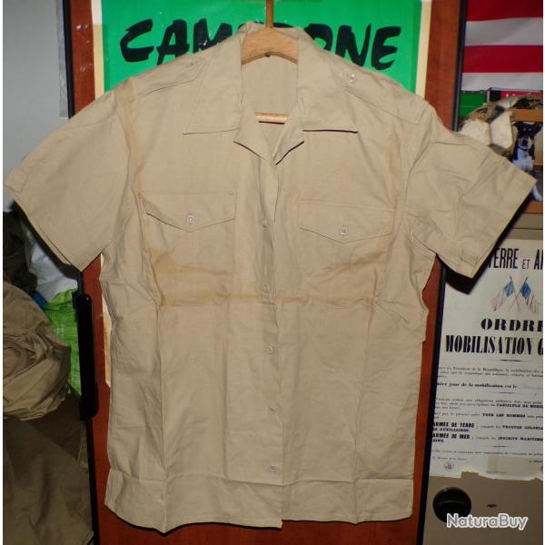 CHEMISE MILITAIRE DE L'ARMEE FRANCAISE ,Taille 3 SOIT L OU 41-42  EN CIVIL, AVEC MANCHES  COURTES ,F