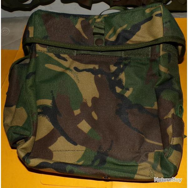 MUSETTE DE L'ARMEE ANGLAIS CAMOUFLAGE FEUILLAGE DE 2011, AVEC UNE SANGLE PRINCIPALE POUR LE PORT A L