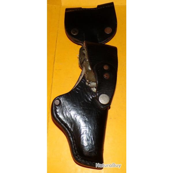 ETUI A PISTOLET DE L'EX ALLEMAGNE DE L'OUEST , BON ETAT VOIR PHOTO . POUR TOUT RENSEIGNEMENT ME CONT