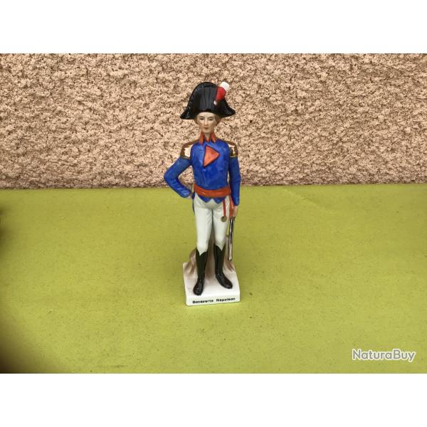 VENDU PAR LE-CUIRASSIER BELLE FA�ENCE ANCIENNE REPR�SENTANT BONAPARTE NAPOLEON