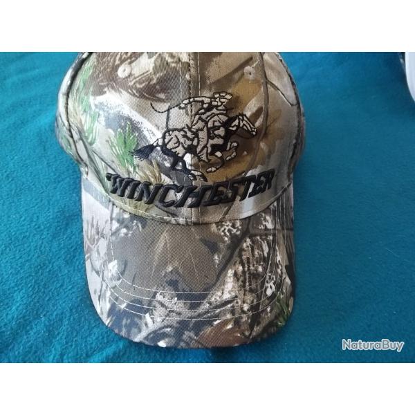 casquette avec logo brod� 0