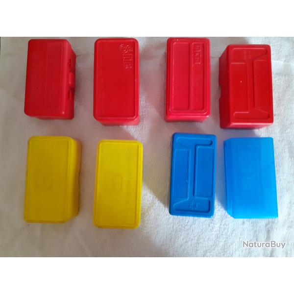 8 boites vides  pour ranger du 38 SP 357 Mag 6 Bt et 2 Bt  9mm occ