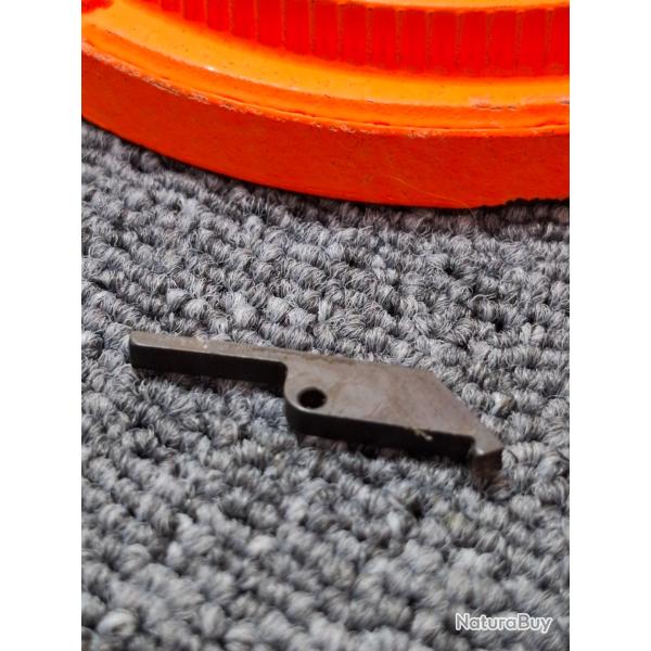 ERMA Mod E M1 22lr - Pi�ce - Extracteur (1)